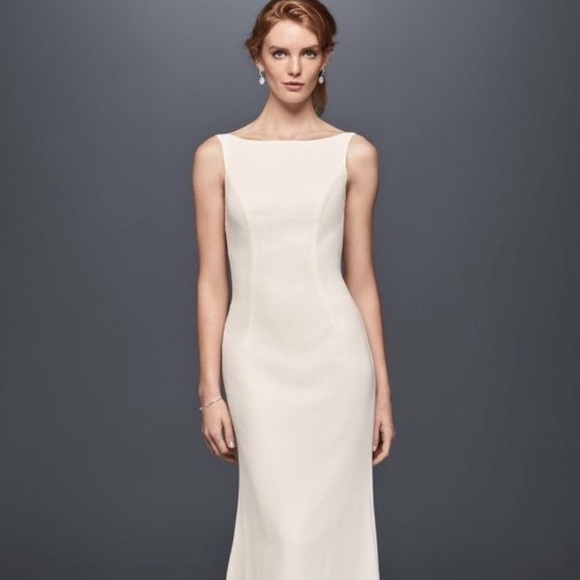 Dresses & Skirts - Sleek Cream Boatneck Wedding Gown
